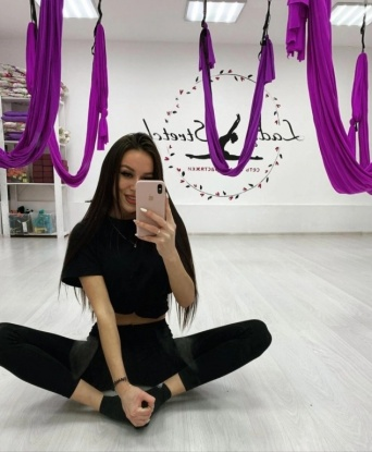 Я готова сделать твои самые скрытые желания и фантазии реальностью. Моя нежная кожа и изысканный стиль оставят тебя безумно возбужденным. У меня много возможностей для тебя - классический секс, оральные ласки, эротический массаж и многое другое. Если ты ищешь незабываемое времяпрепровождение, то ты обратился по адресу. Мои клиенты оставляют только положительные отзывы о встрече со мной. Я очень дискретна и гарантирую тебе полную конфиденциальность. Позвони мне и я окуну тебя в мир наслаждения и удовлетворения. Фото мои 100%, так что сомнений не останется! 🌸❤️💋 Лилиана